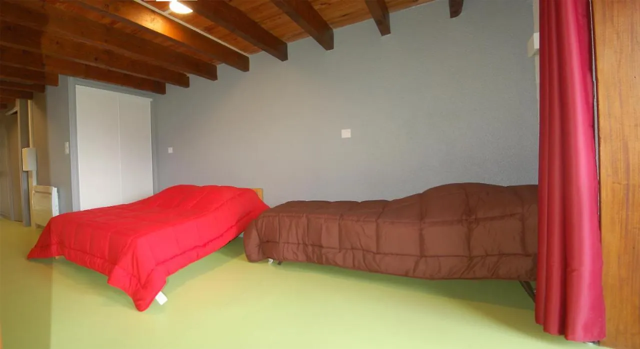 Aparthotel Gite Du Haut Cantal - Appartements Meubles Avec Kitchenette Et Chambres Sans Kitchenette Condat