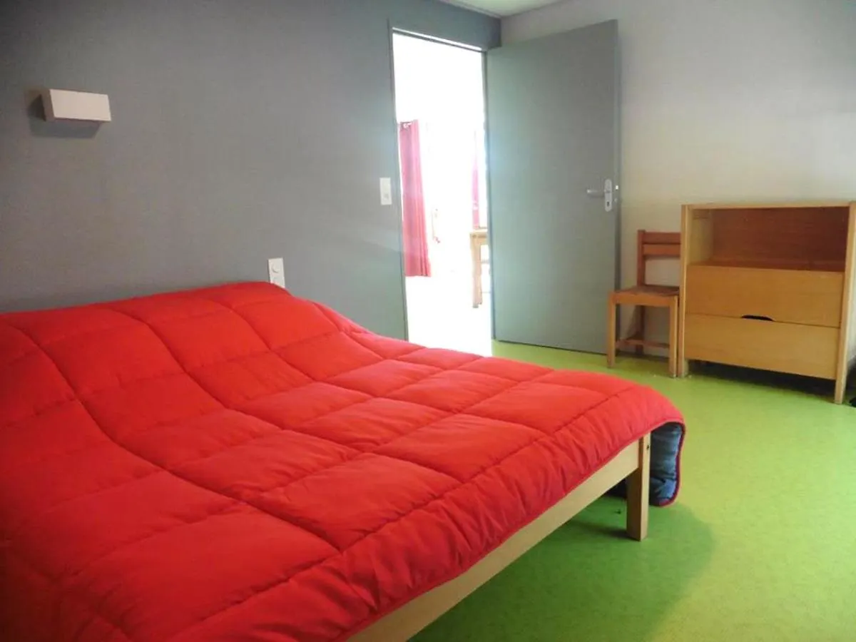 Aparthotel Gite Du Haut Cantal - Appartements Meubles Avec Kitchenette Et Chambres Sans Kitchenette Condat  France
